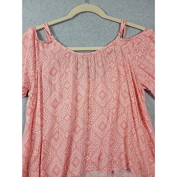 Torrid Peach Diamond Print Cold Shoulder SS Rayon Flowy Blouse Women's Plus 0X - Picture 7 of 12